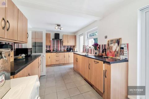 19 Stanwyck Gardens, Romford, RM3 7JU