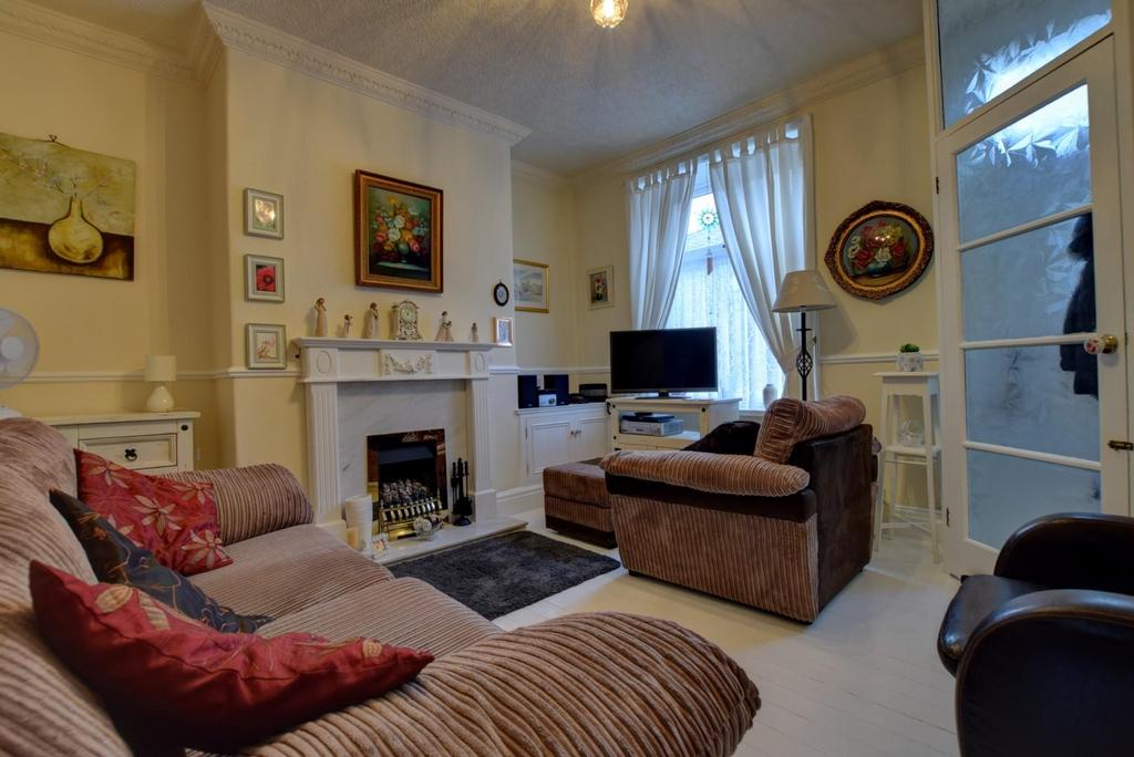 Dickson Street, Colne 2 bed terraced house £98,950