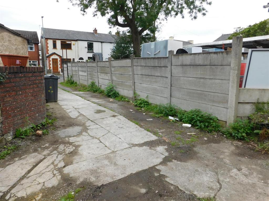 Wickentree Lane, Failsworth, Manchester Industrial unit £475 pcm (£