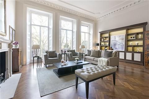 3 bedroom apartment to rent, Cadogan Square, Knightsbridge, London, SW1X