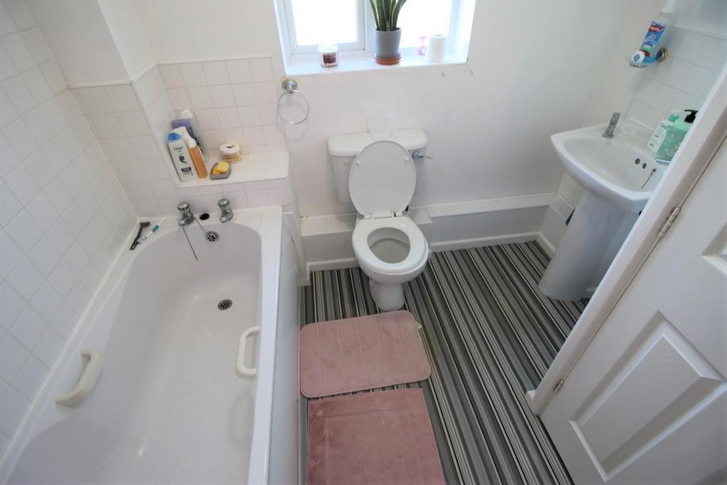 Bathroom.jpg