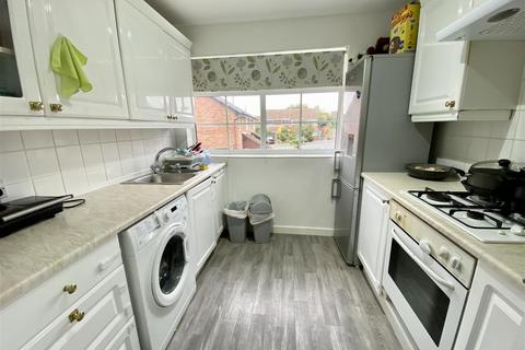 50 Campania Grove, Luton, LU3 4DD