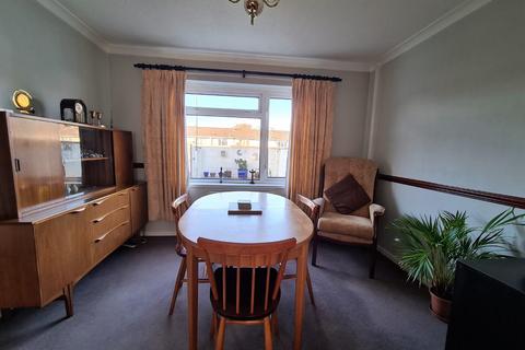 10 Caeau Duon, Pencoed, Bridgend, CF35 6SW