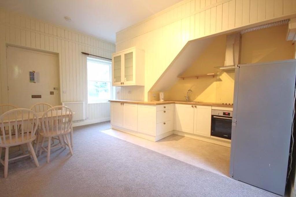 2 Bedroom Cottage, Rhydyfelin £700PCM 2 bed house £700 pcm (£162 pw)