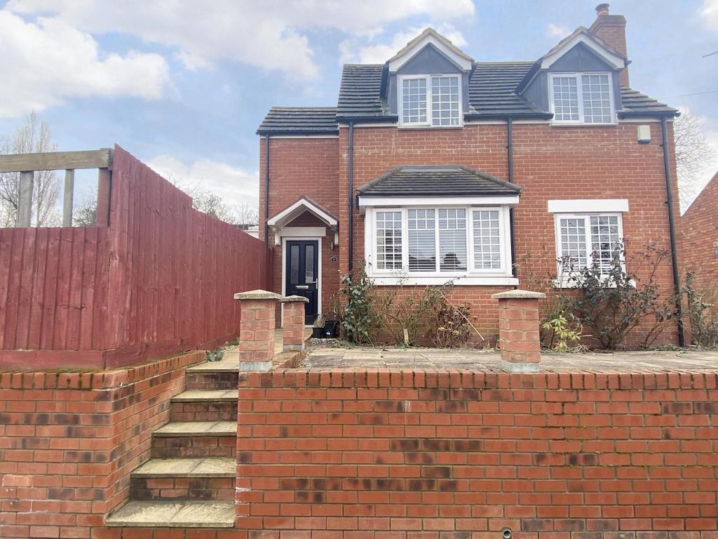 Murray Avenue, Kingsley, Northampton NN2 3 bed detached house £265,000