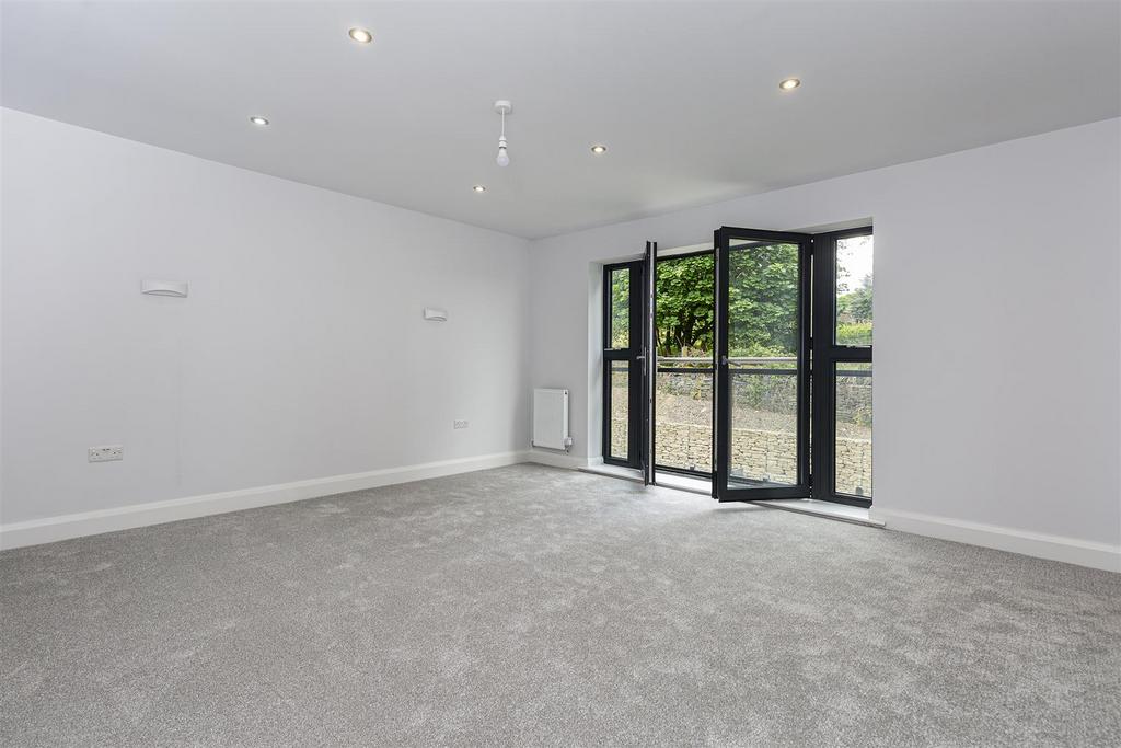 Brew House Mews, Off West Scholes... 6 bed detached house £675,000