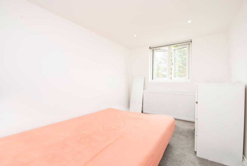 Bedroom.jpg