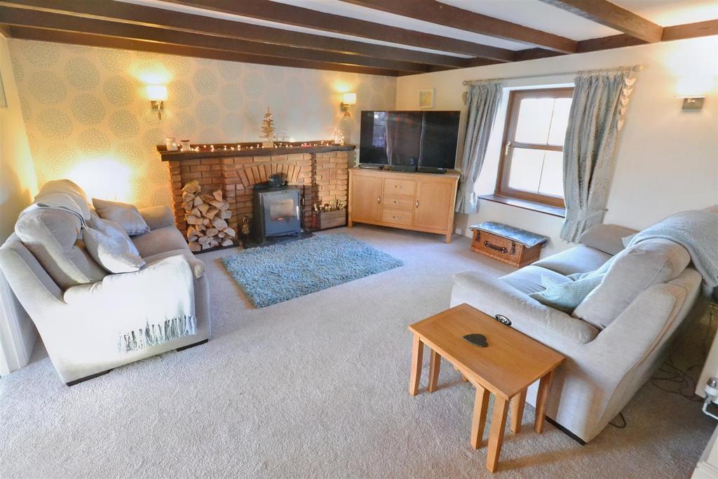 Bentlass, Hundleton, Pembroke 3 bed detached house for sale £450,000