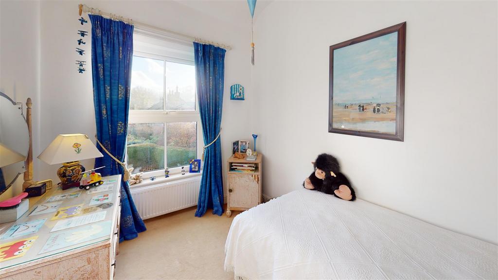 Draughton-Hall-Bedroom(1).jpg