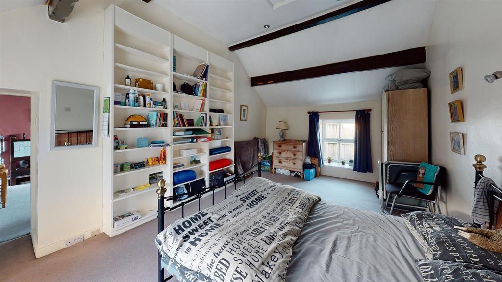 Draughton-Hall-Bedroom.jpg