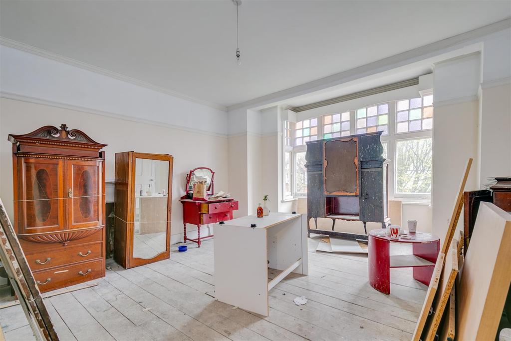 FOR SALE - Grove Park Gardens, W4