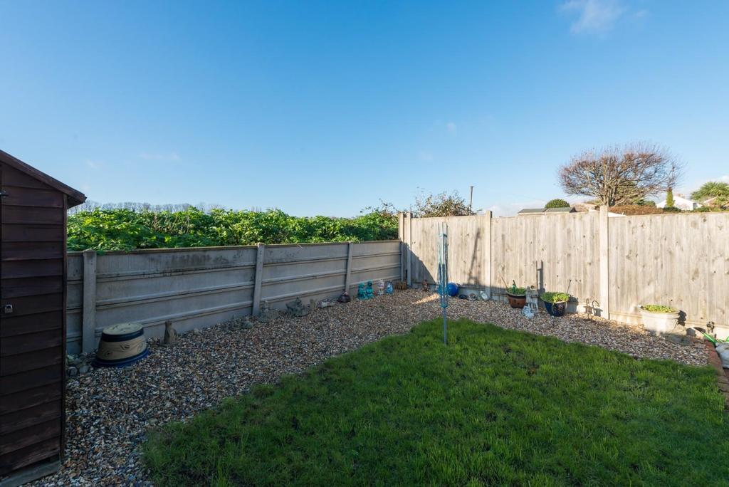 Fairfield Road, Ramsgate 4 bed end of terrace house £290,000