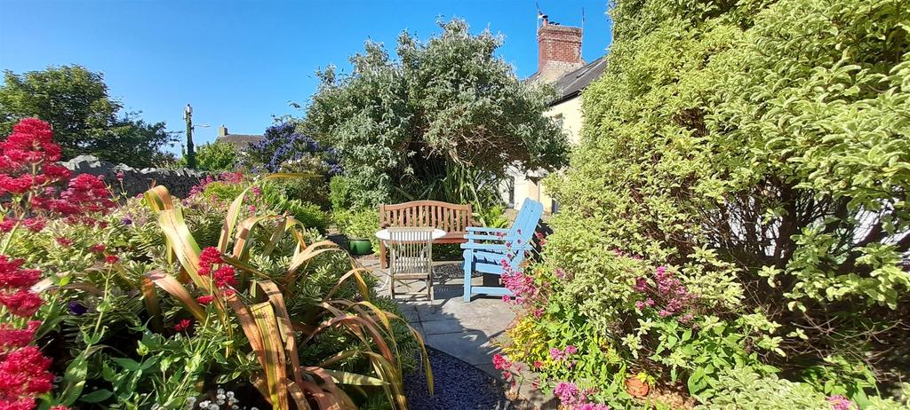 Garden photo high street solva.jpg
