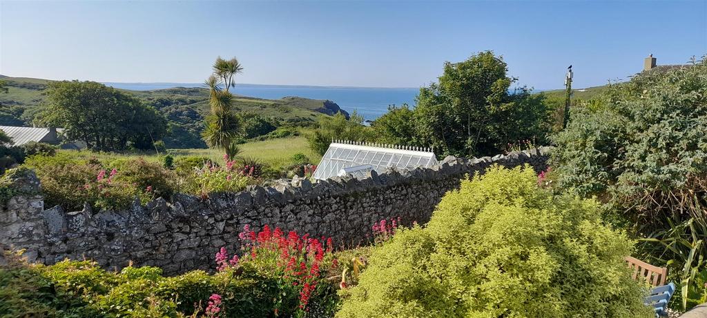 View photo high street solva.jpg