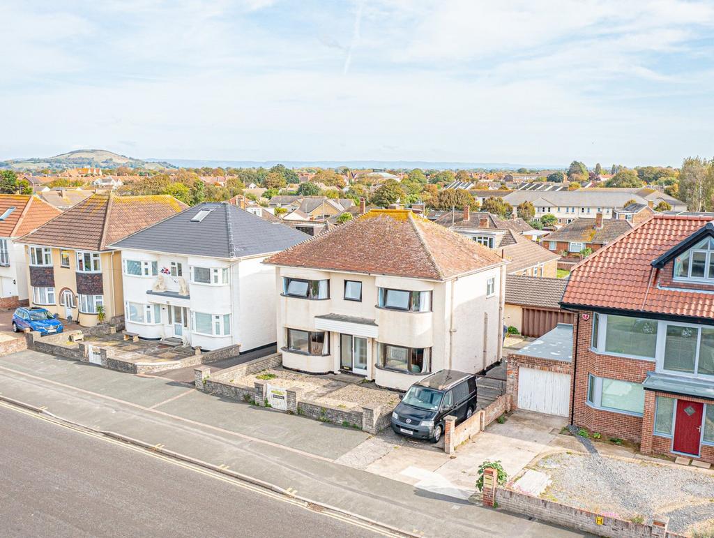 South Esplanade, BurnhamOnSea... 4 bed detached house for sale £450,000