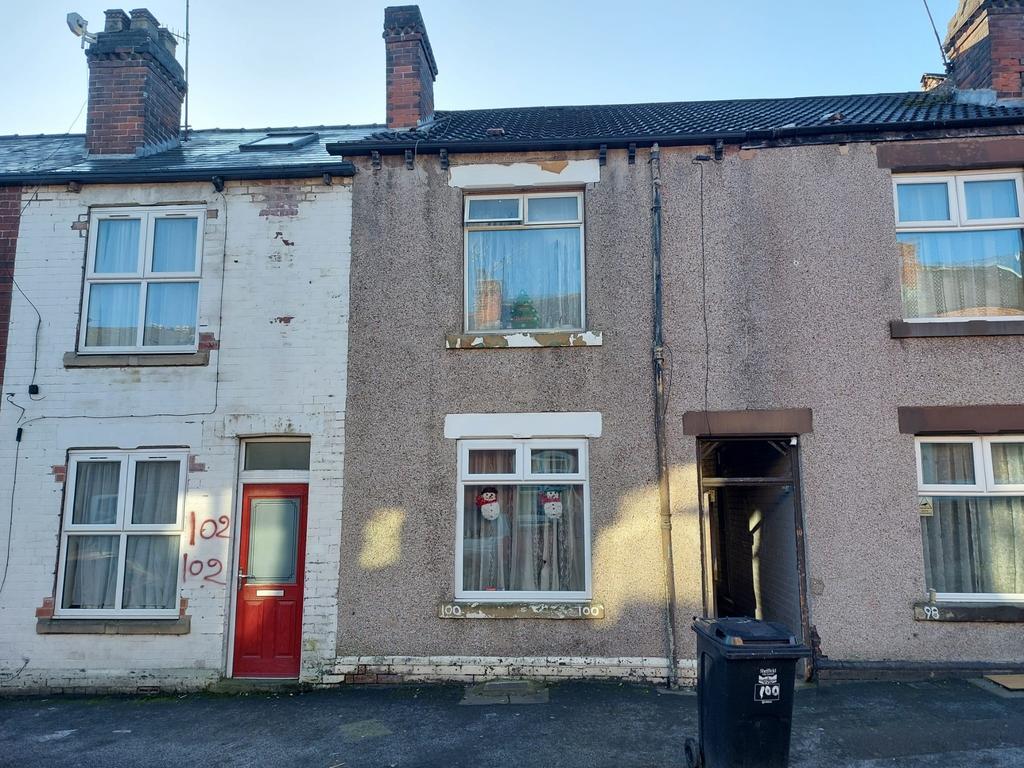 Lloyd Street, Sheffield, S4 2 bed terraced house £66,500