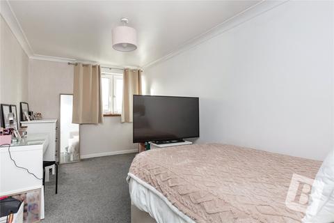 91 Broomfields Court, Basildon, SS13 3LL