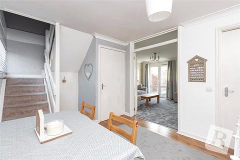 91 Broomfields Court, Basildon, SS13 3LL