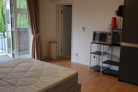 House share to rent, Quinta Drive, Barnet, Hertfordshire, EN5