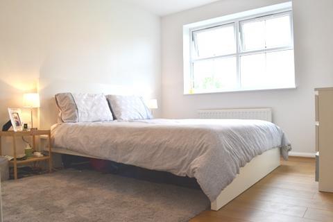 2 bedroom flat to rent, Shaftesbury Gardens, London NW10
