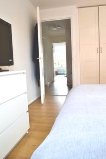 2 bedroom flat to rent, Shaftesbury Gardens, London NW10