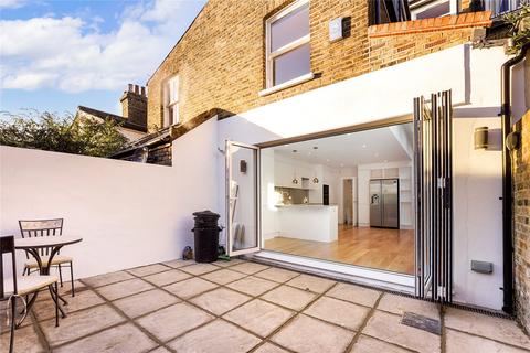 5 bedroom terraced house to rent, Burland Road, London, SW11