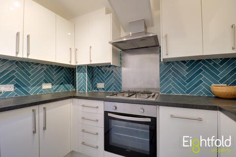 7 bedroom terraced house to rent, Cross Street, Hove