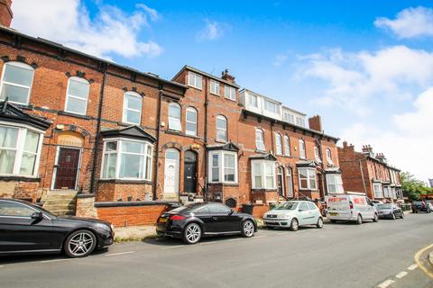 BILLS INCLUDED - Kendal Lane, Hyde Park, Leeds, LS3
