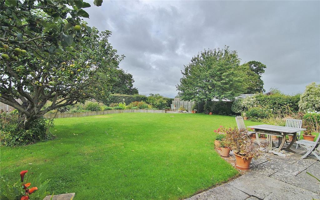 Claypits, Eastington, Stonehouse, Gloucestershire, GL10 5 bed detached