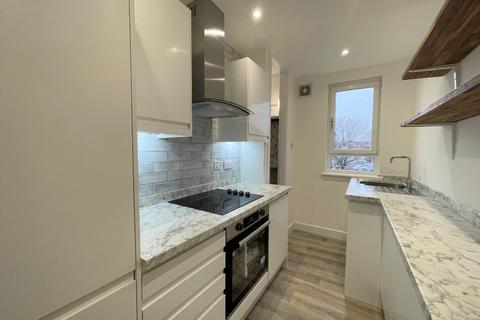 2 bedroom flat to rent, Warriston Street, Glasgow, G33