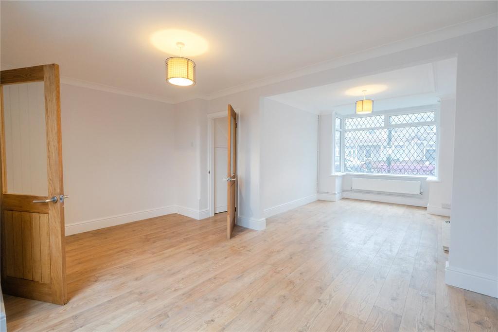 Living/Sitting Room