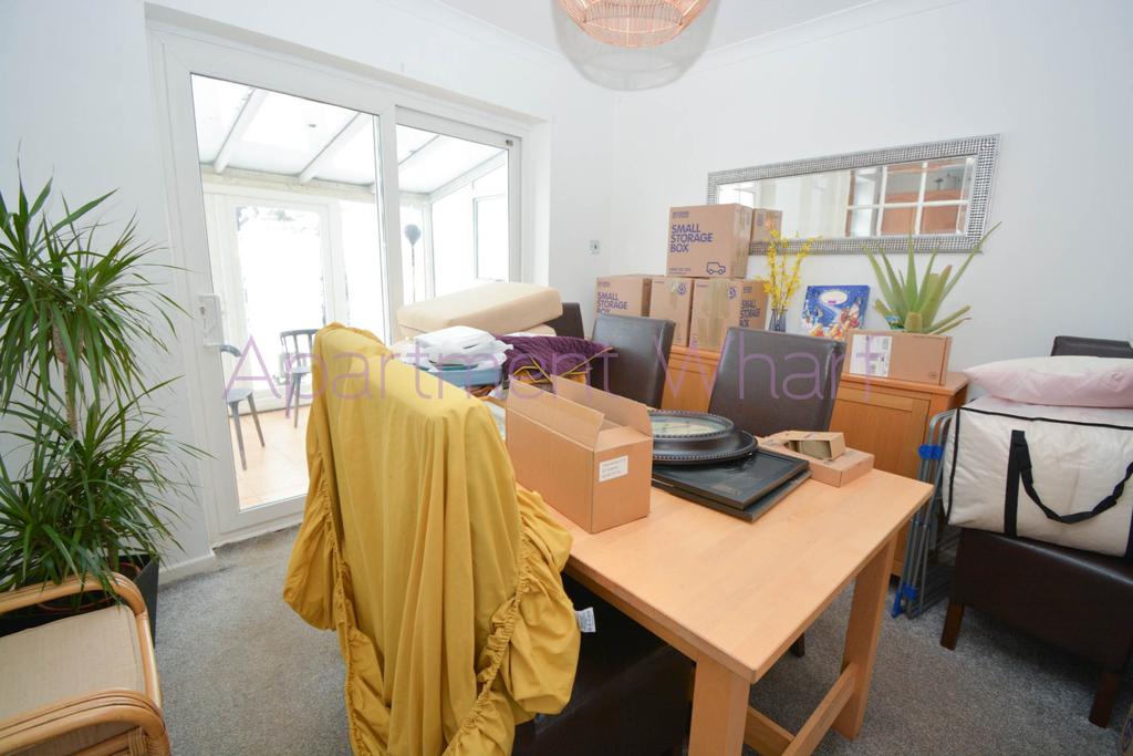 bedroom apartment Brocket Road Welwyn Garden City (Barking), London