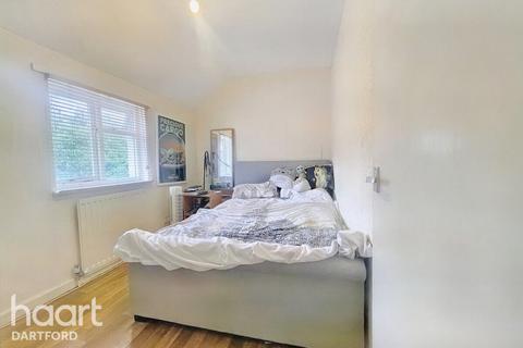 17 Main Road, Longfield, DA3 7QT