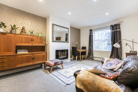 2 bedroom flat for sale, Town Street, Horsforth, Leeds, West Yorkshire, LS18