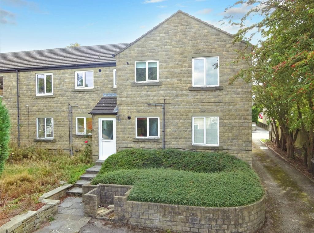 Walkers Row, Yeadon, Leeds, West... 2 bed apartment £110,000