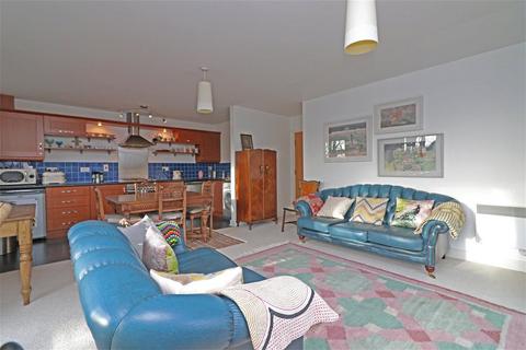 18 Brodwell Grange, Leeds, LS18 4AU