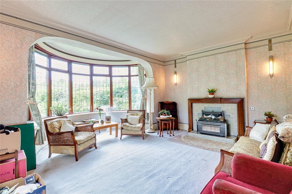 Leeds Road, Harrogate, North Yorkshire, HG2 4 bed semidetached house