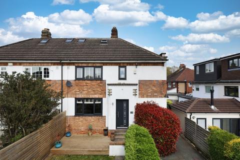 4 bedroom semi-detached house for sale, Park Grove, Horsforth, Leeds, West Yorkshire, LS18