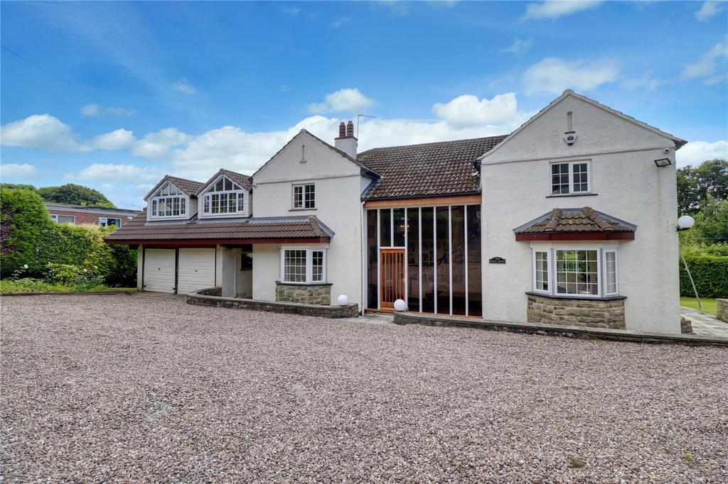 Newlay Grove, Horsforth, Leeds, West Yorkshire, LS18 5 bed detached