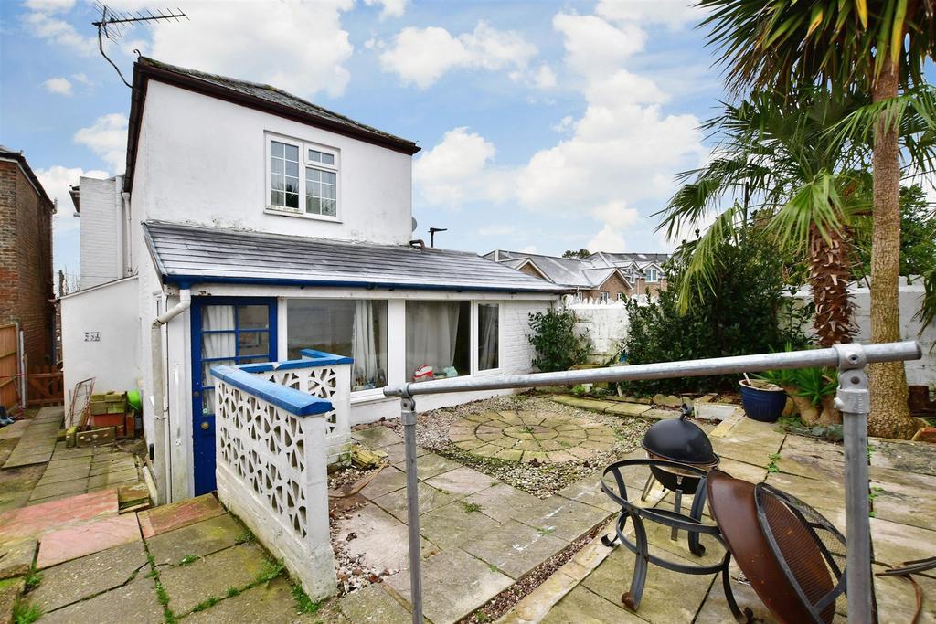 Swanmore Road, Ryde, Isle of Wight 3 bed semidetached house for sale