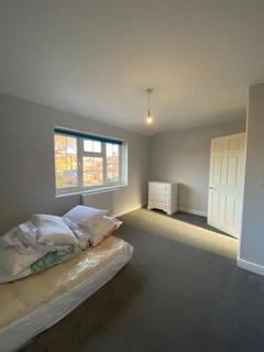 2 bedroom house to rent, Templeman Road, Hanwell