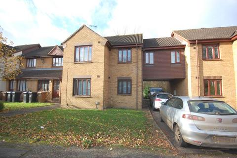 2 bedroom flat to rent, Tomsfield, Hatfield