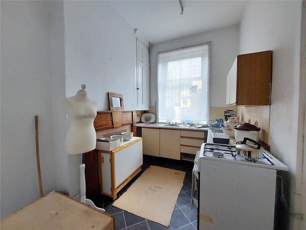 15, Kitchen: