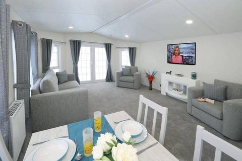 2 bedroom lodge for sale - Yafforth Road Northallerton