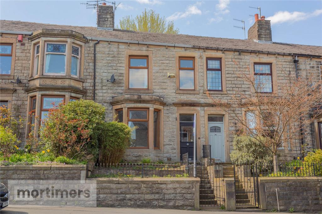 Manchester Road, Accrington, Lancashire, BB5 3 bed terraced house for