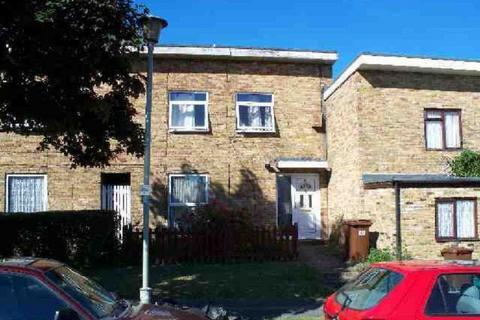 4 bedroom terraced house to rent, The Pastures, Hatfield