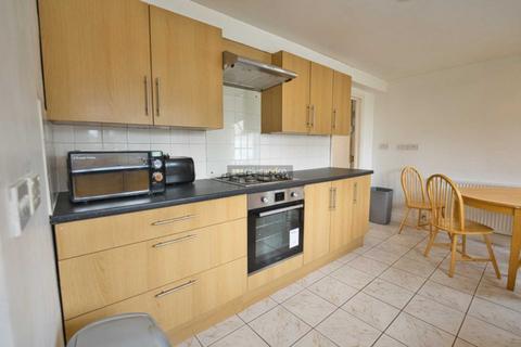 4 bedroom terraced house to rent, Briars Wood, Hatfield