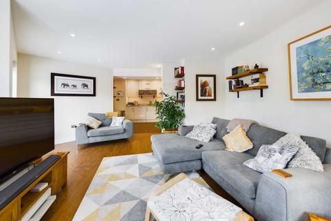 4, Leinster Court Beechfield Road, Boxmoor, Hemel Hempstead, HP1 1NZ