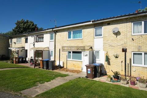 4 bedroom terraced house to rent, Bishops Rise, Hatfield