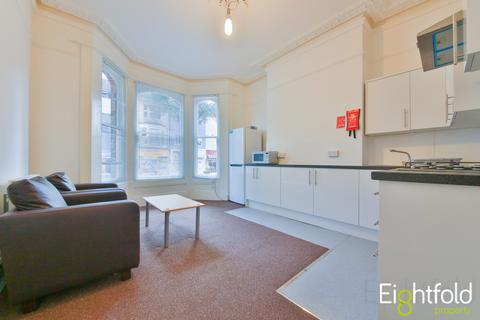 2 bedroom flat to rent, Preston Road, Brighton